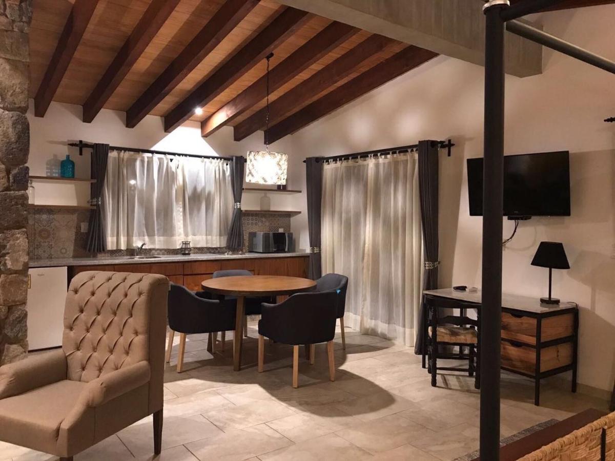 Hotel Amate Del Rio 말리날코 외부 사진